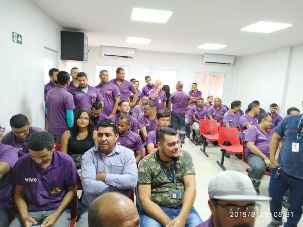Trabalhadores da R2 Telecom rejeitam proposta de acordo coletivo